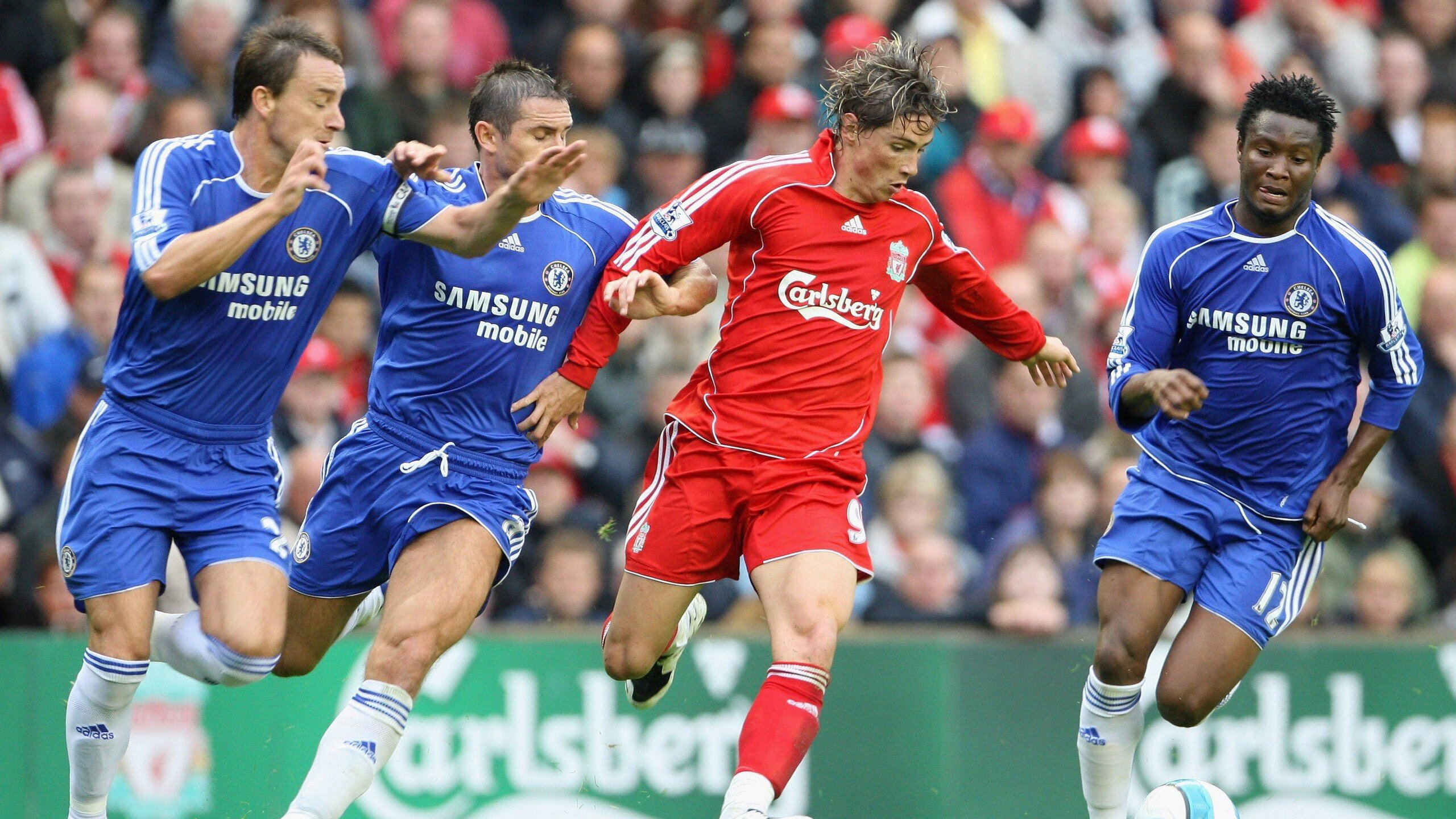 C罗在雄鹿比赛中势不可挡，爆冷引发热议！